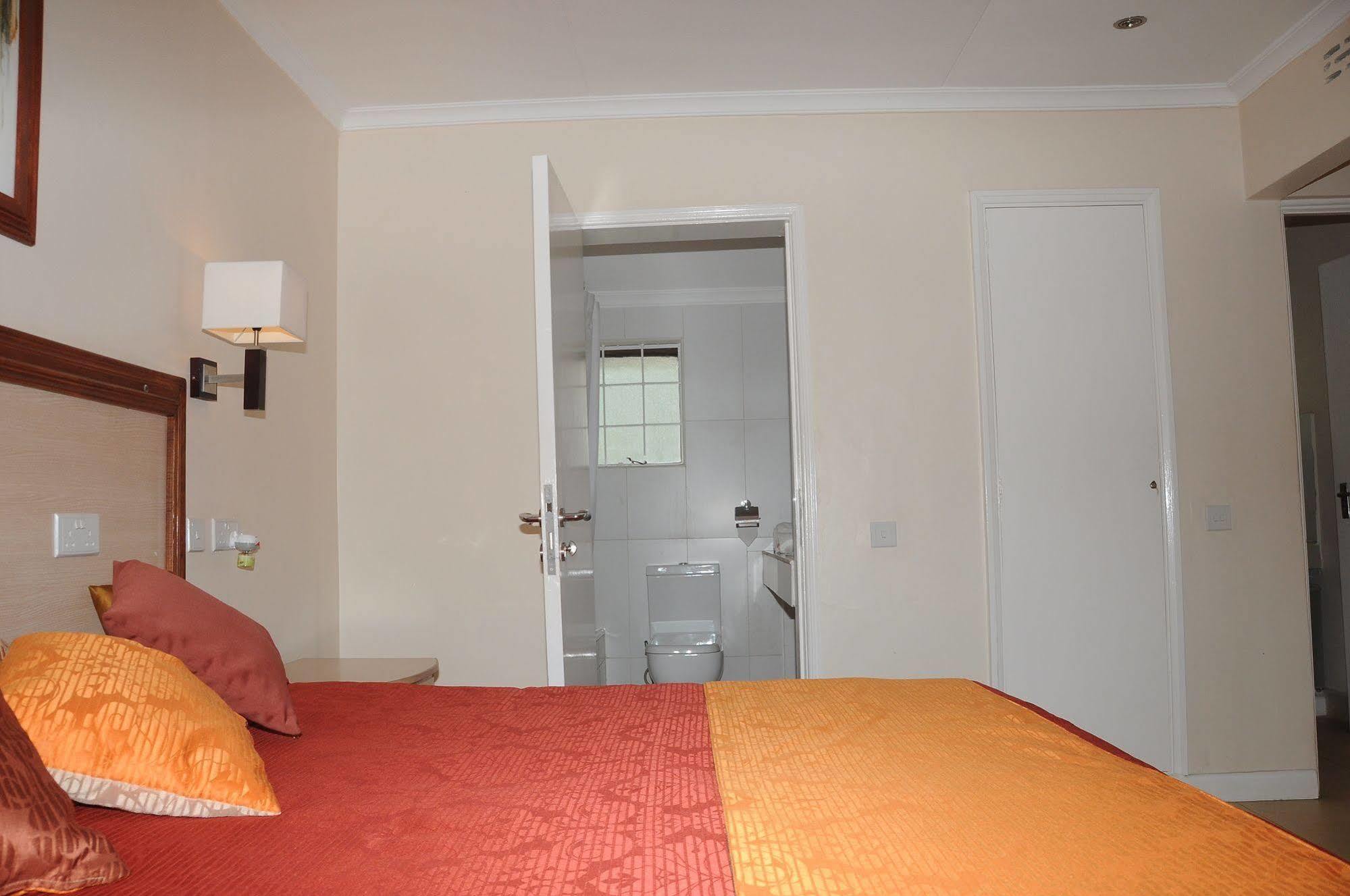 Hotel Riverview Westlands Nairobi Exterior photo